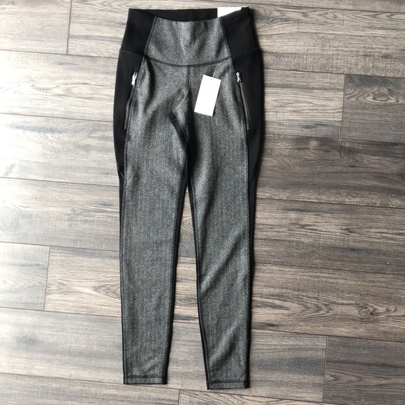 High Rise Leggings - Picture 3 of 7